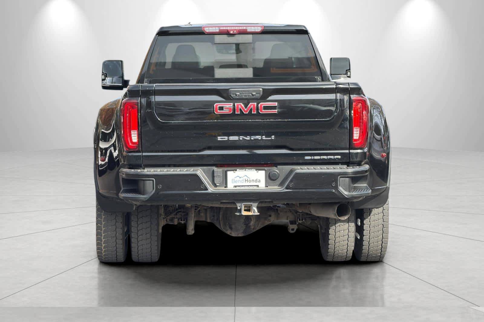 Used 2021 GMC Sierra 3500 Denali w/ Denali Ultimate Package AWD/4WD image 7