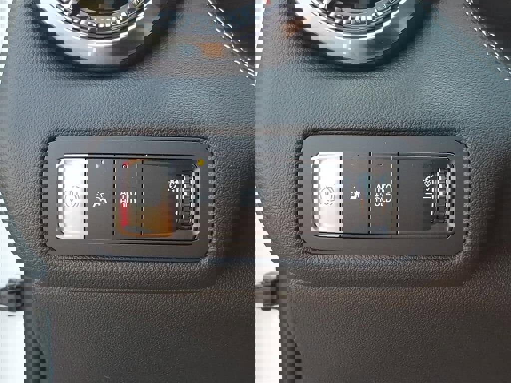 New 2025 Chevrolet Blazer EV LT image 16