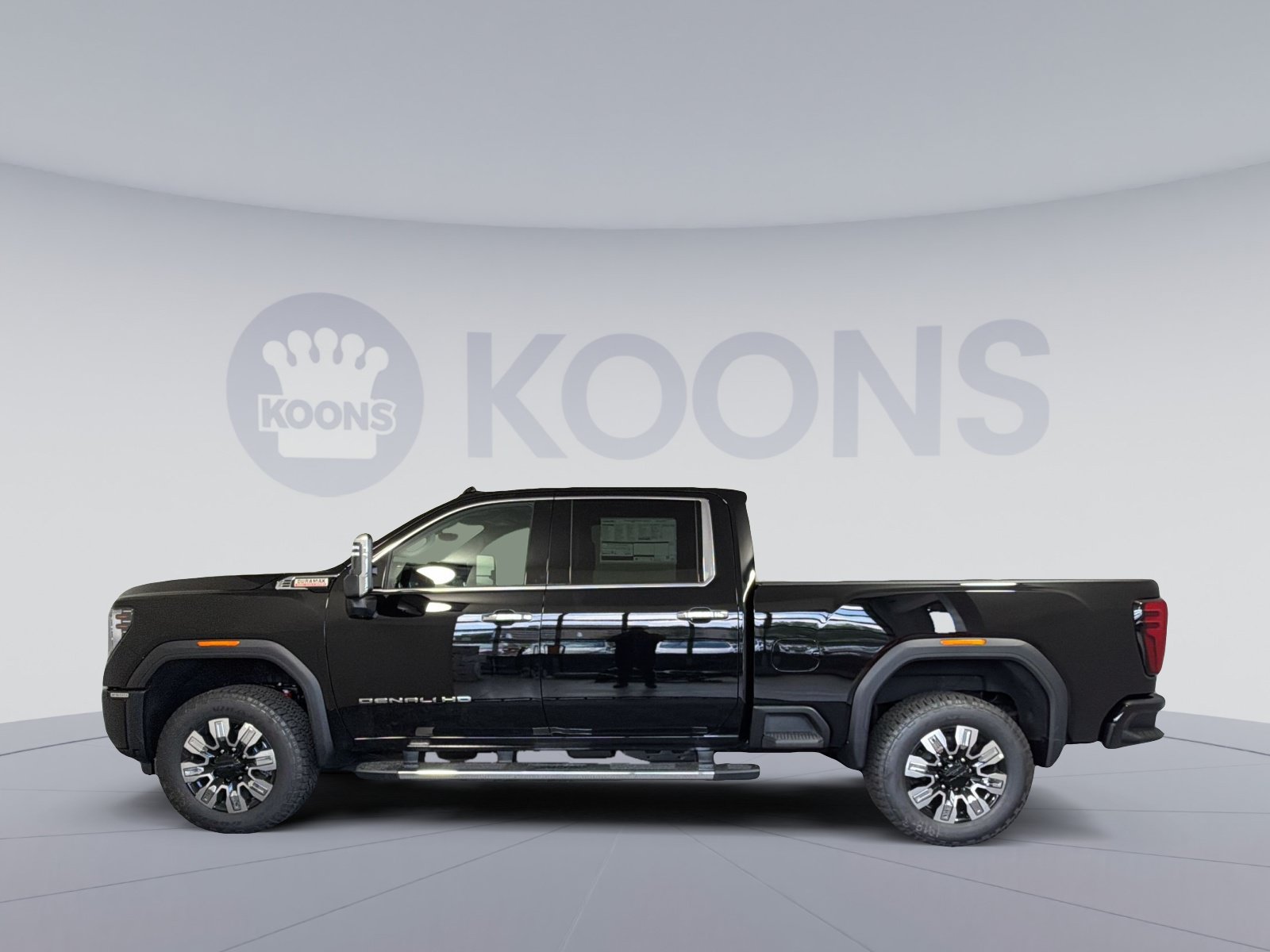 New 2026 GMC Sierra 2500 Denali w/ Denali Reserve Package AWD/4WD image 2