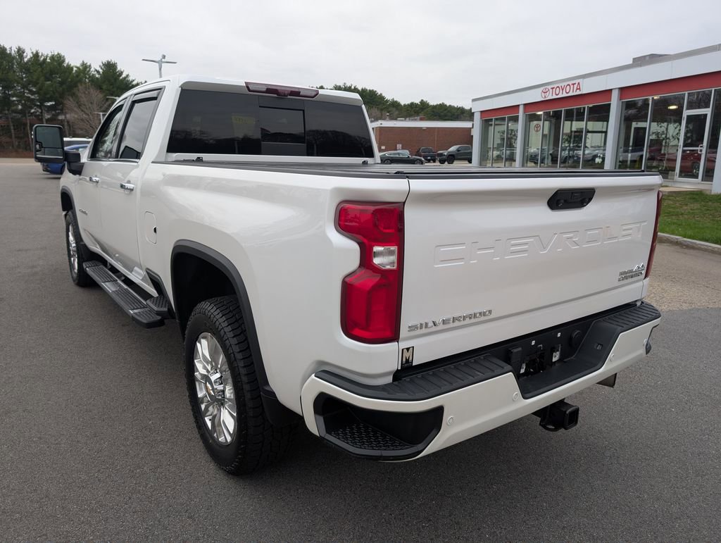 Used 2021 Chevrolet Silverado 2500 High Country w/ Z71 Off-Road Package AWD/4WD image 3