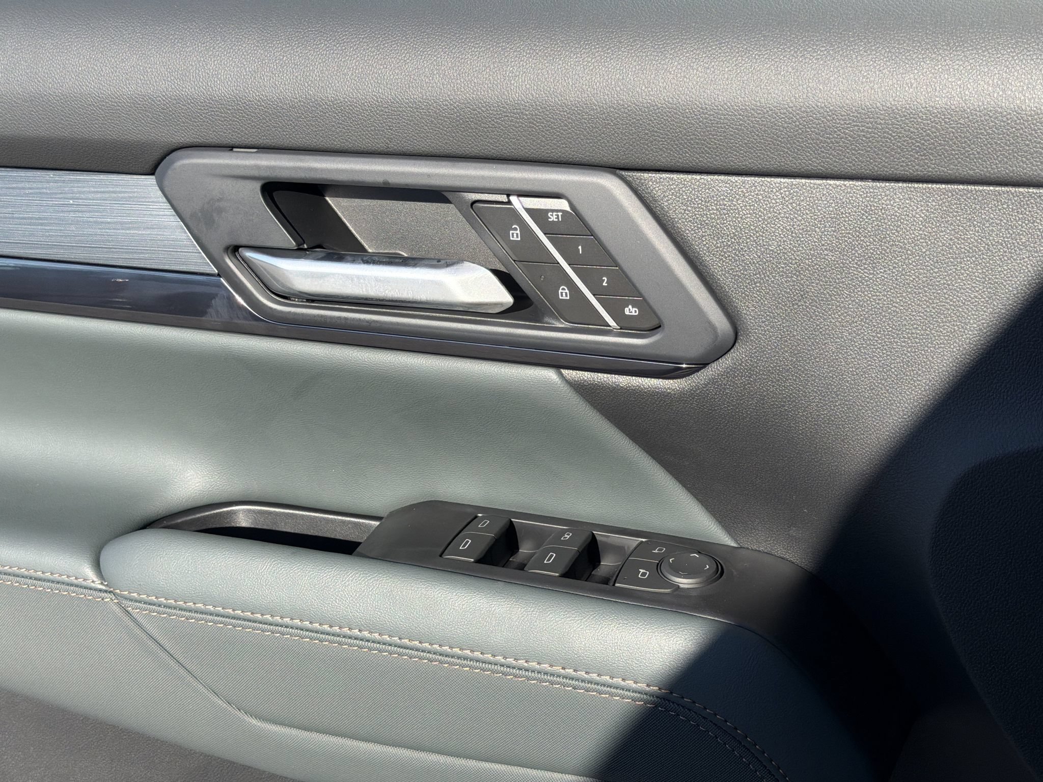 New 2027 GMC Terrain AT4 w/ Convenience Package III AWD/4WD image 14