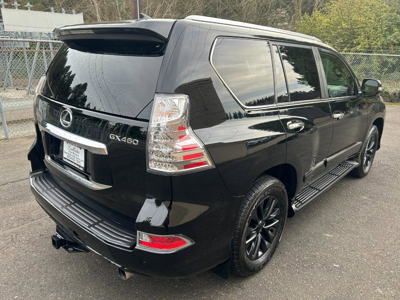 Used 2017 Lexus GX 460 Luxury w/ Preferred Accessory Package image 5