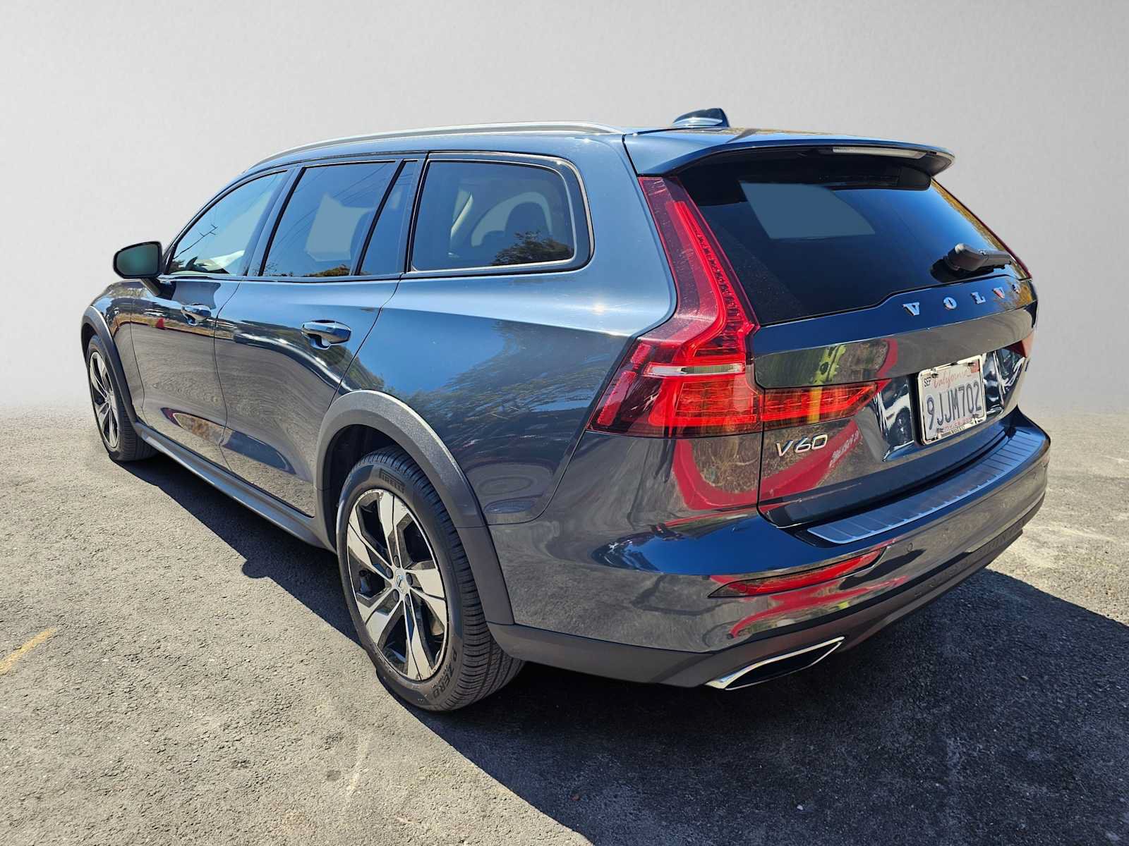 Used 2020 Volvo V60 T5 Cross Country w/ Protection Package Premier AWD/4WD image 5
