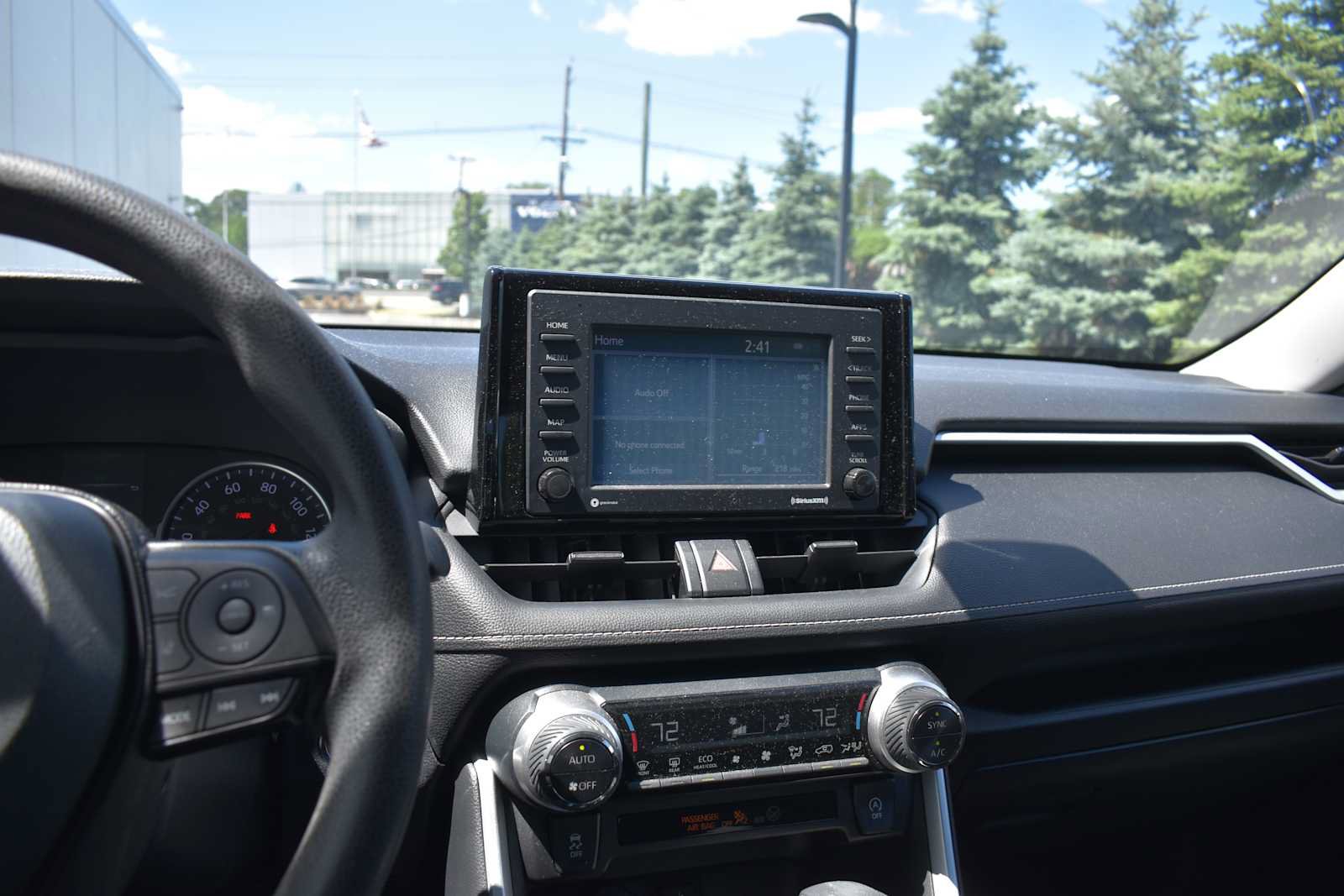 Used 2021 Toyota RAV4 XLE AWD/4WD image 12