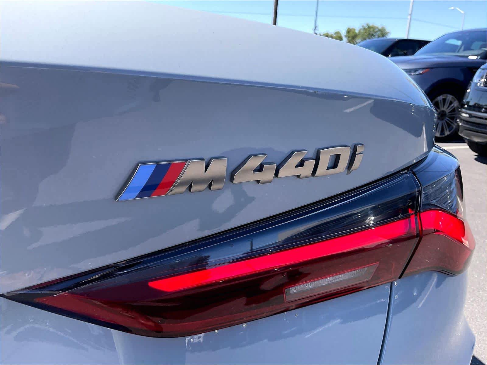 Used 2023 BMW M440i Convertible w/ Premium Package RWD image 10