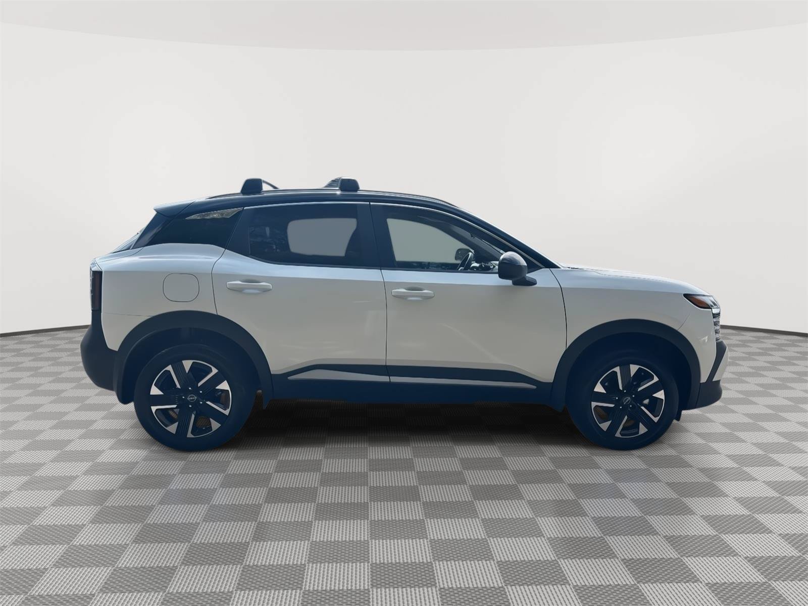 New 2026 Nissan Kicks SV w/ SV Premium Package AWD/4WD image 4