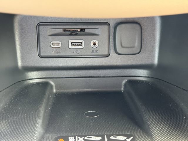 Certified 2024 Chevrolet Equinox Premier image 26