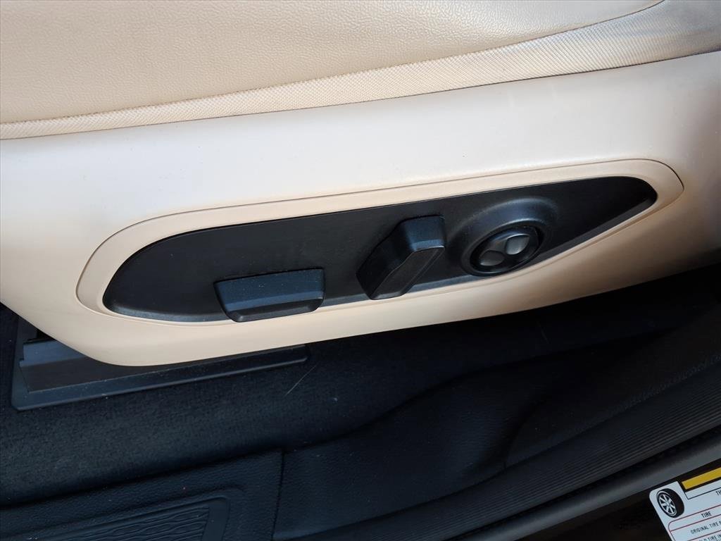 Certified 2024 Jeep Grand Cherokee L Limited w/ Luxury Tech Group II image 13