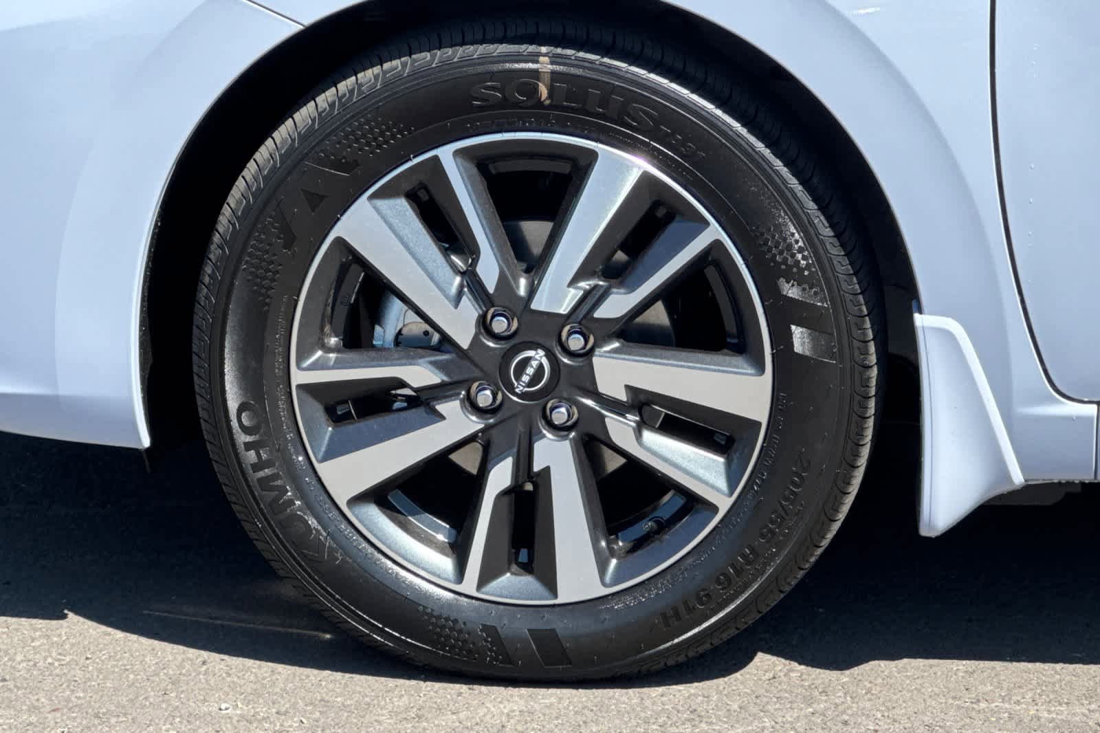 New 2025 Nissan Versa SV w/ Trunk Package image 25