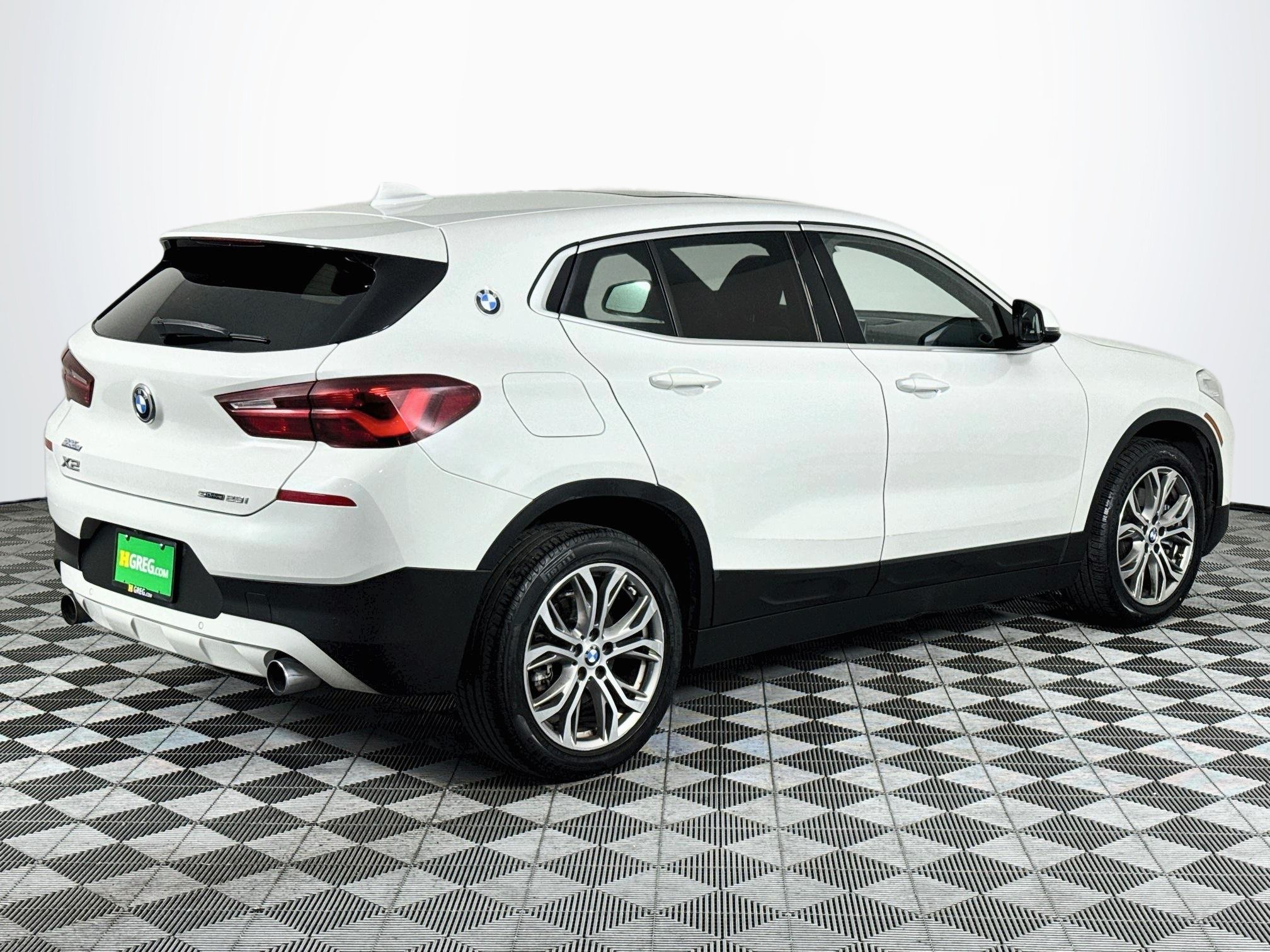 Used 2022 BMW X2 sDrive28i w/ Convenience Package FWD image 8