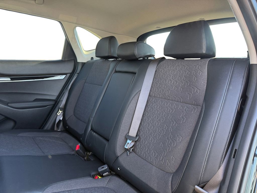 New 2026 Kia Seltos S image 14