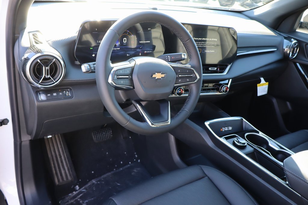 New 2026 Chevrolet Equinox LT w/ Convenience Package II image 5