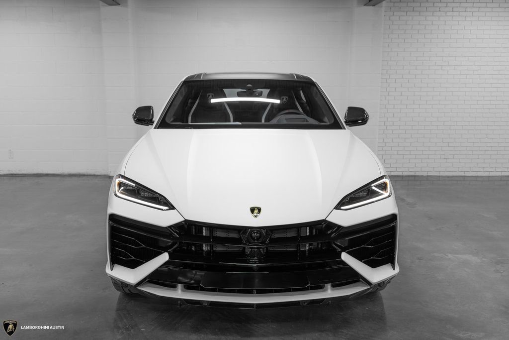 Used 2025 Lamborghini Urus SE image 3