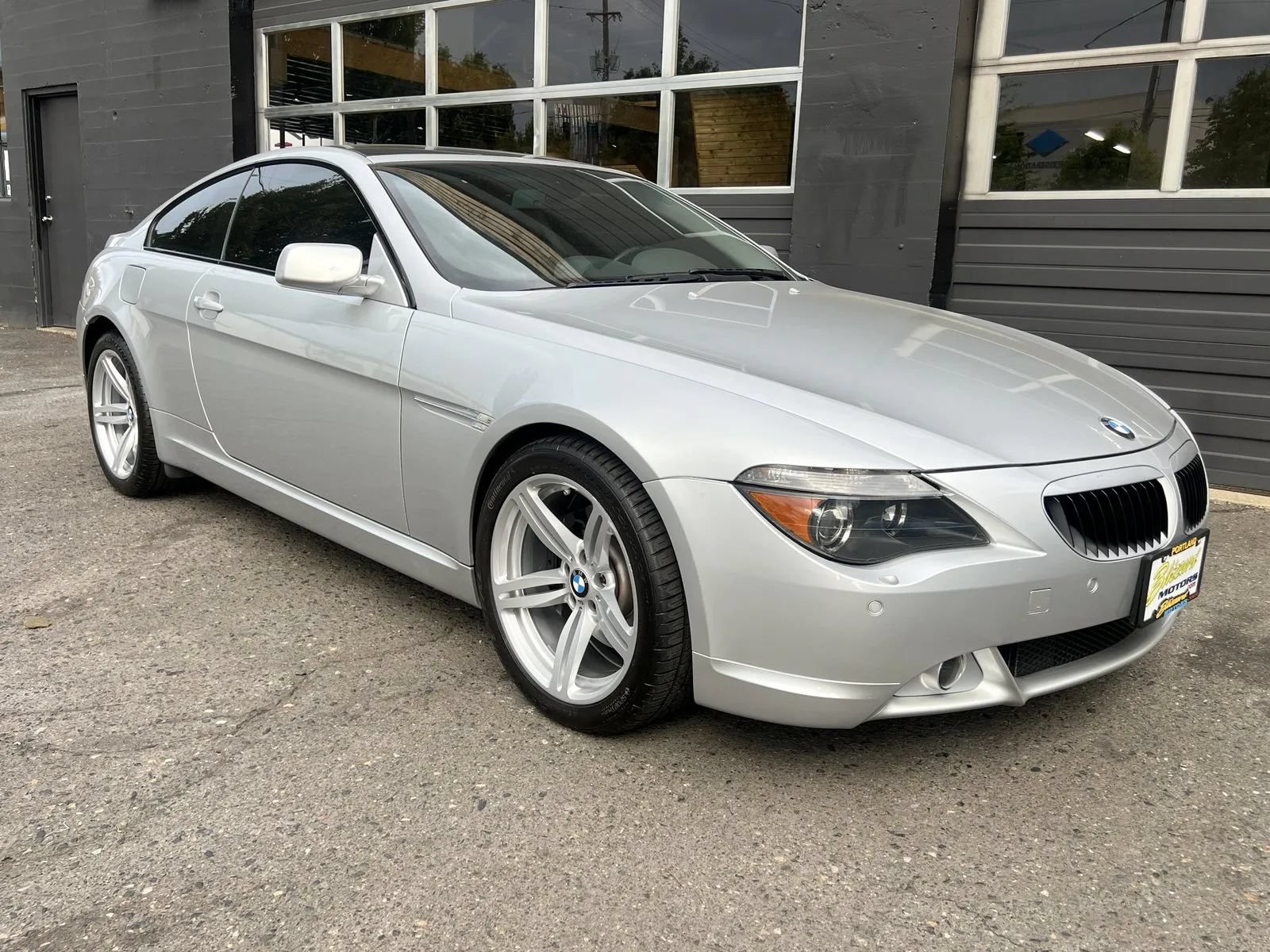 Used 2004 BMW 645Ci Coupe RWD image 10
