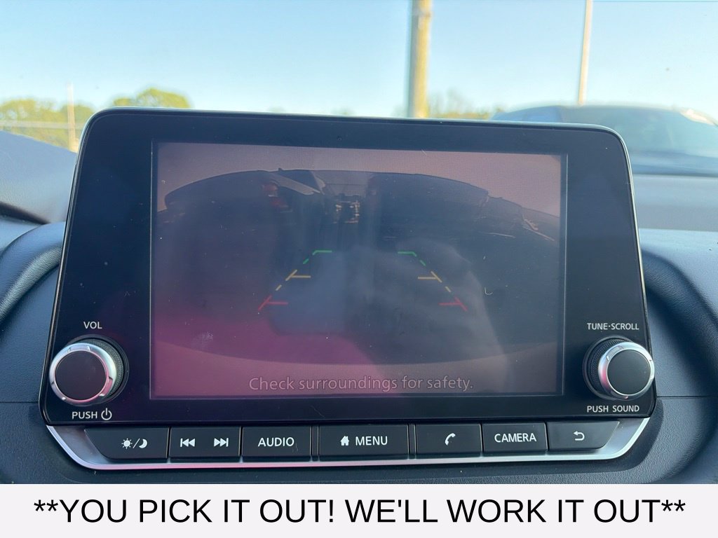 Used 2022 Nissan Rogue S AWD/4WD image 14