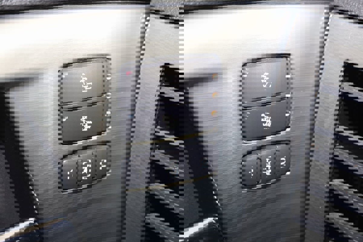 Used 2008 HUMMER H2 image 8