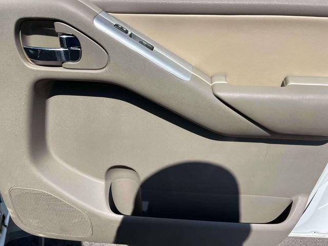 Used 2012 Nissan Pathfinder Silver AWD/4WD image 23