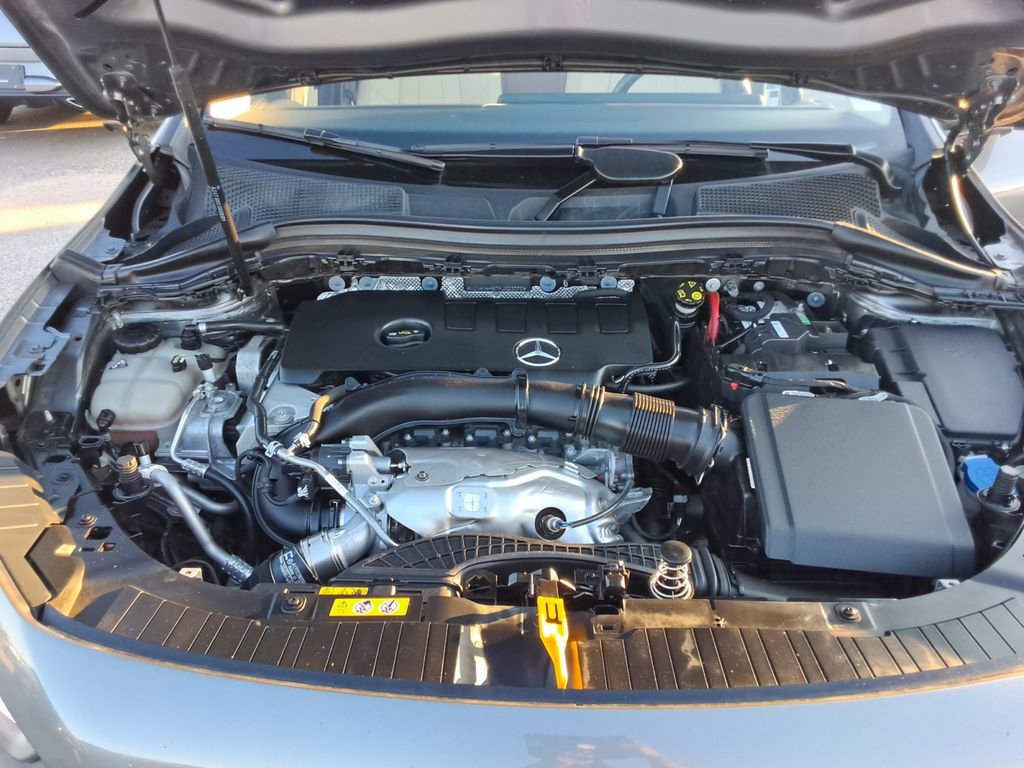 Certified 2023 Mercedes-Benz GLA 250 4MATIC image 24