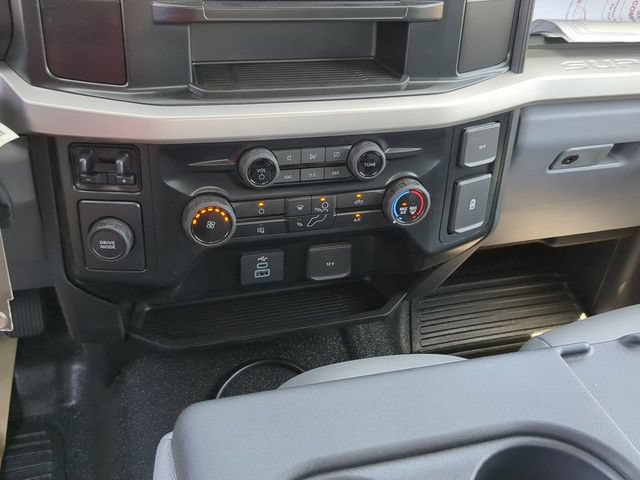 New 2024 Ford F350 XL w/ XL Chrome Package RWD image 18