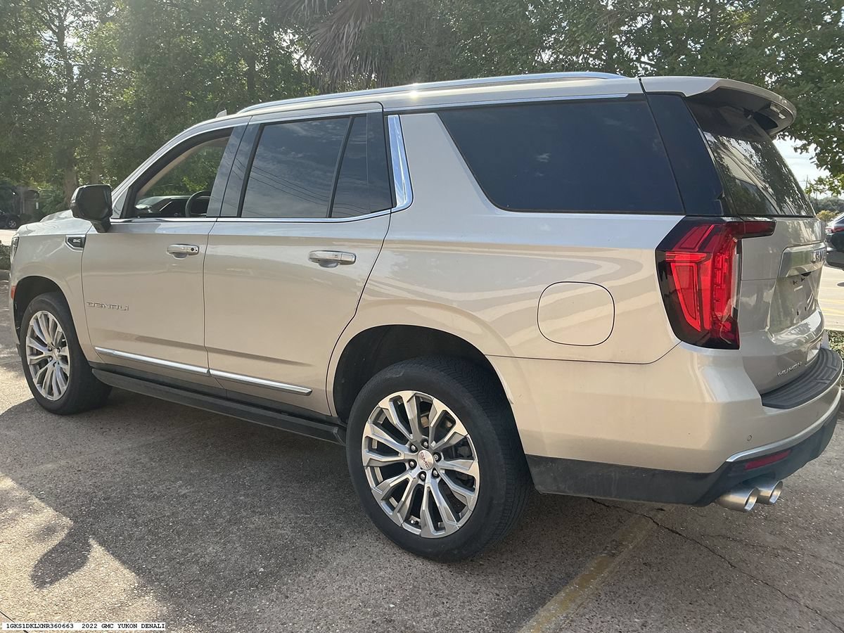 Used 2022 GMC Yukon Denali RWD image 5