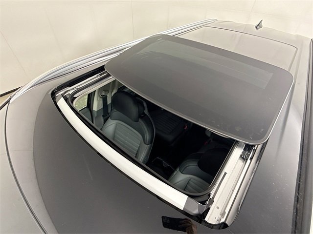 Certified 2026 Kia EV9 Land image 23