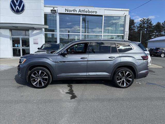 Used 2025 Volkswagen Atlas SEL Premium R-Line AWD/4WD image 3