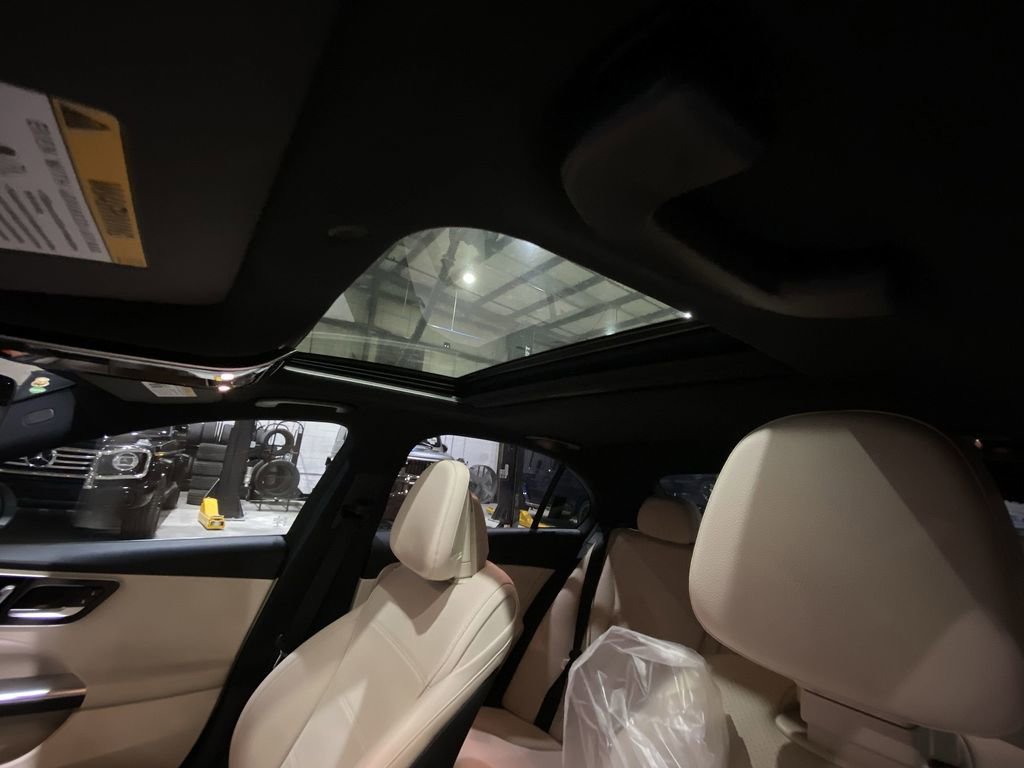 Used 2022 Mercedes-Benz C 300 Sedan image 15