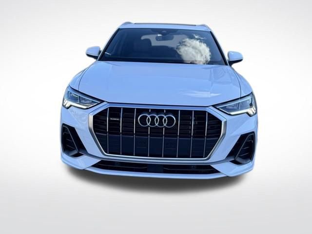 Certified 2025 Audi Q3 2.0T Premium w/ Convenience Package image 12
