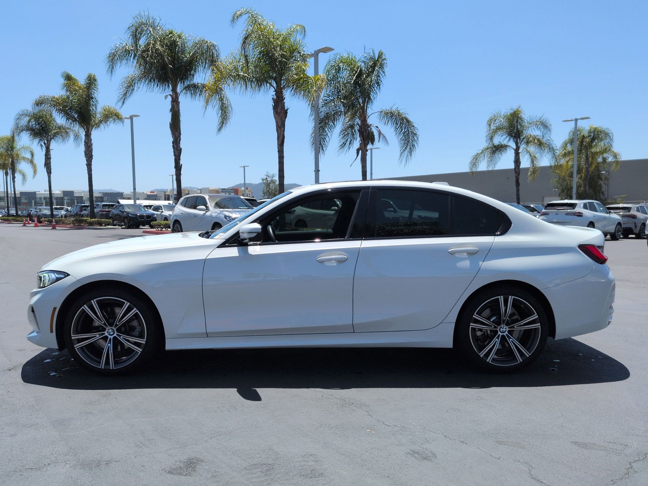 Certified 2023 BMW 330i Sedan w/ Convenience Package RWD image 7
