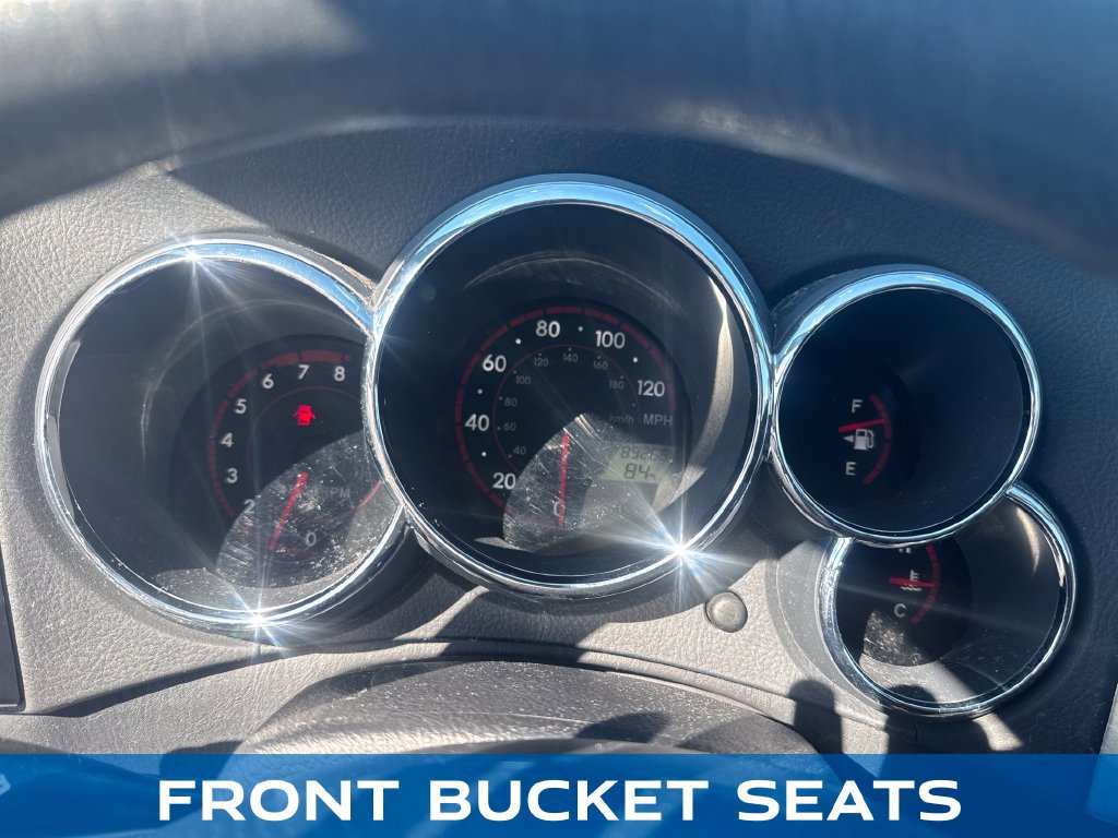 Used 2007 Pontiac Vibe w/ Preferred Package FWD image 16