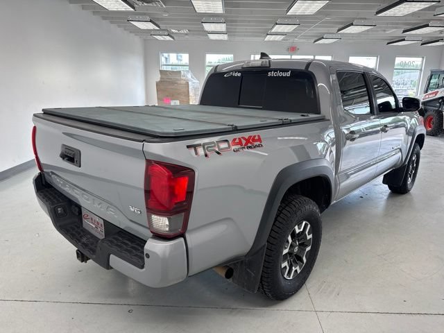 Used 2019 Toyota Tacoma TRD Off-Road w/ Technology Package AWD/4WD image 13