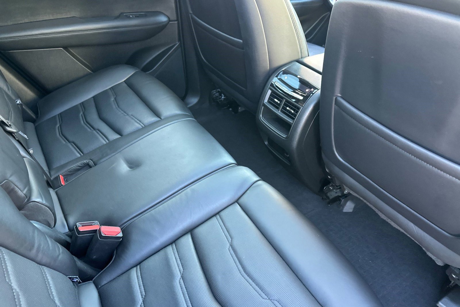 Used 2019 Cadillac XT5 Platinum image 30