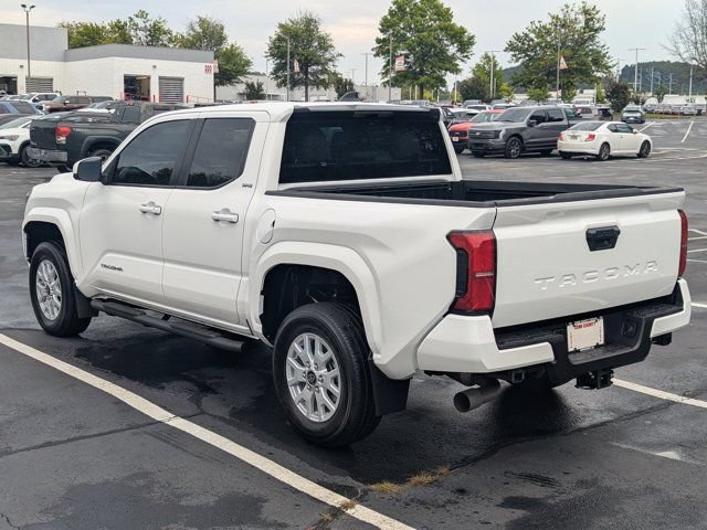 Used 2025 Toyota Tacoma SR5 RWD image 5
