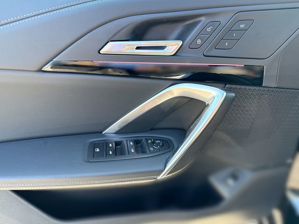 Used 2025 BMW X1 xDrive28i image 15