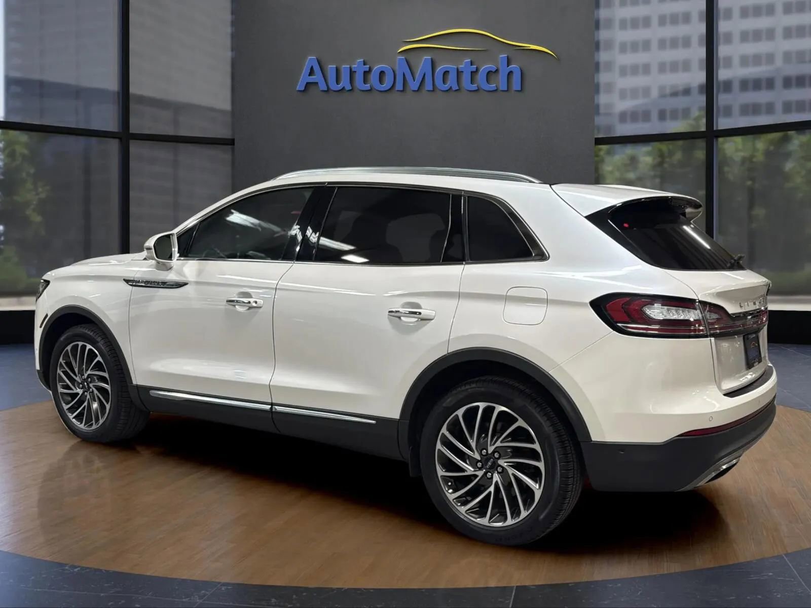 Used 2019 Lincoln Nautilus Reserve image 7
