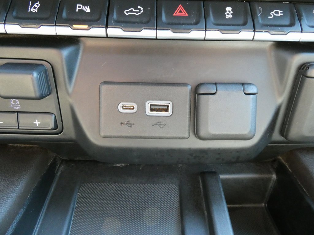 Used 2020 Chevrolet Silverado 2500 LTZ w/ LTZ Plus Package image 28