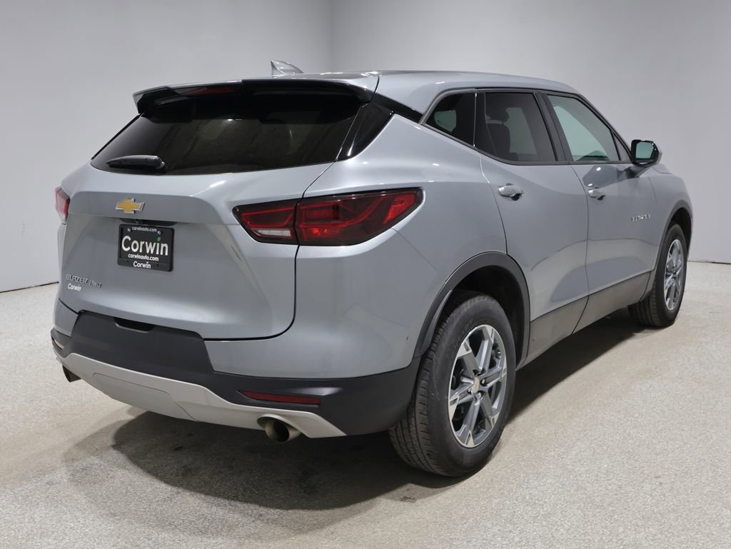 Used 2025 Chevrolet Blazer LT video 2