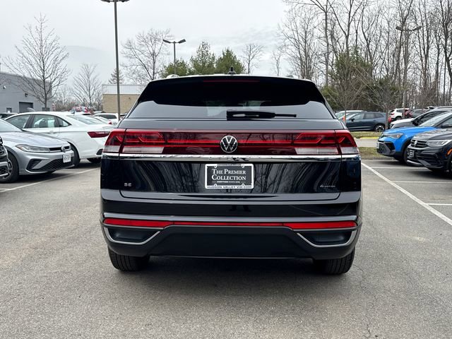 Certified 2025 Volkswagen Atlas Cross Sport SE image 5