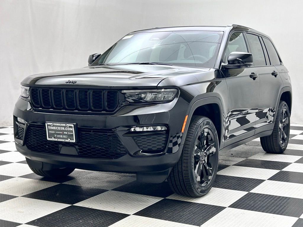 New 2025 Jeep Grand Cherokee Limited w/ Black Appearance Package AWD/4WD image 4