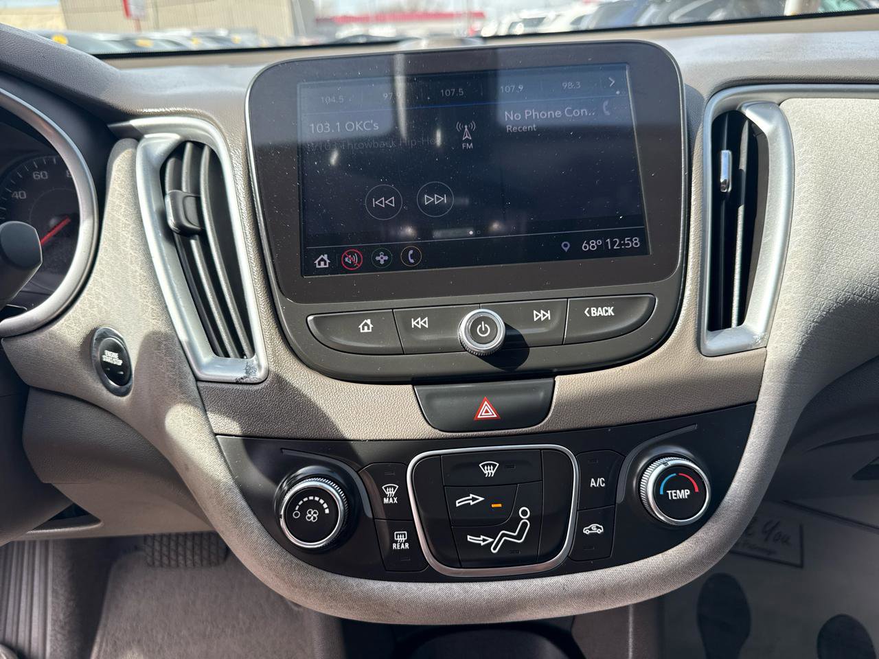 Used 2019 Chevrolet Malibu LS FWD image 19
