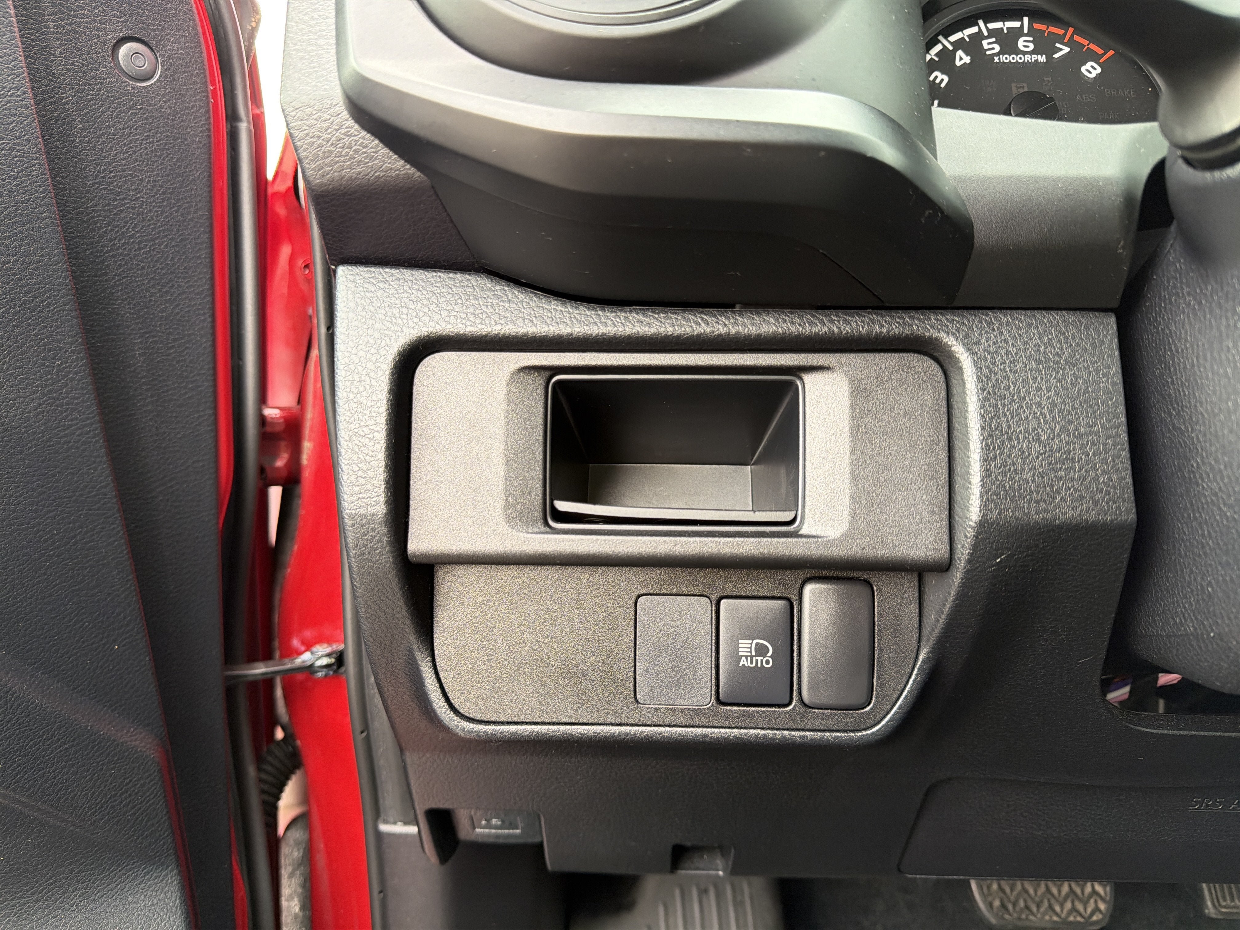 Certified 2019 Toyota Tacoma SR w/ SX Package AWD/4WD image 15