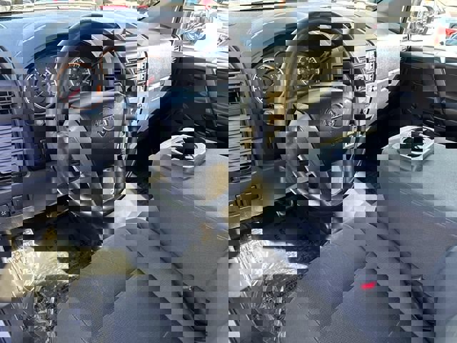 Used 2014 Nissan Titan S w/ Tow Package image 9