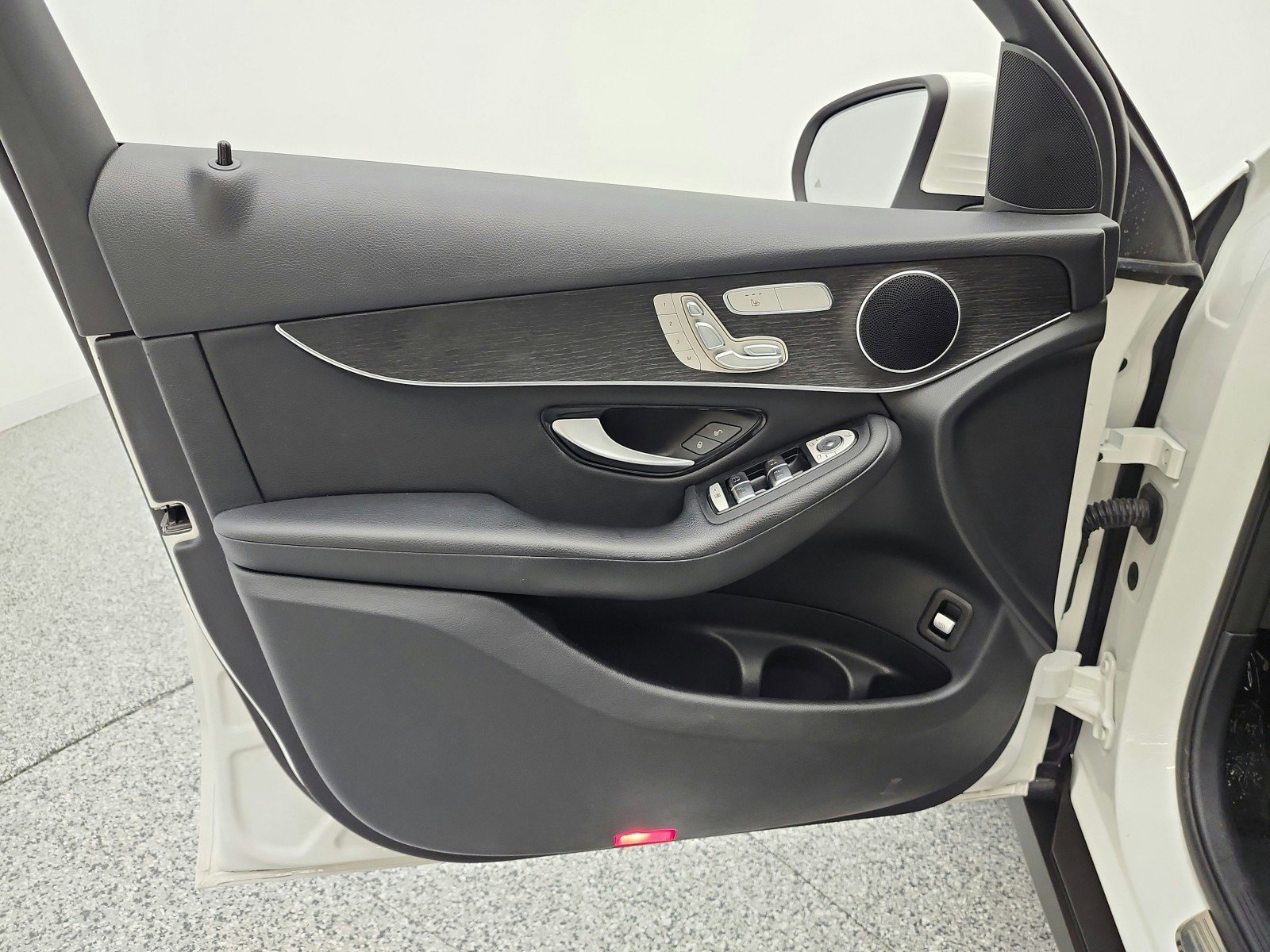 Certified 2022 Mercedes-Benz GLC 300 image 14