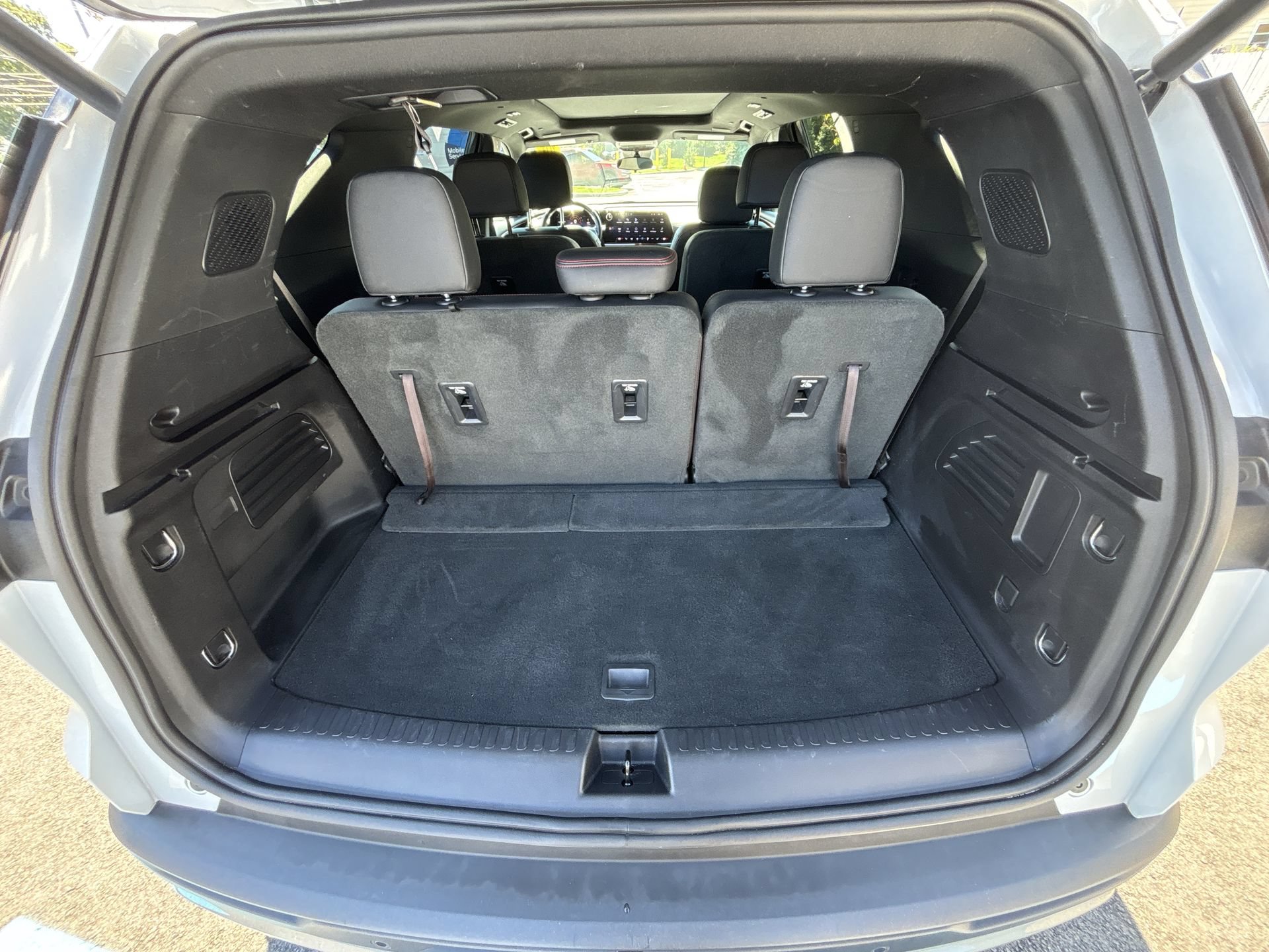 Used 2024 Chevrolet Traverse Z71 w/ LPO, Floor Liner Package AWD/4WD image 19