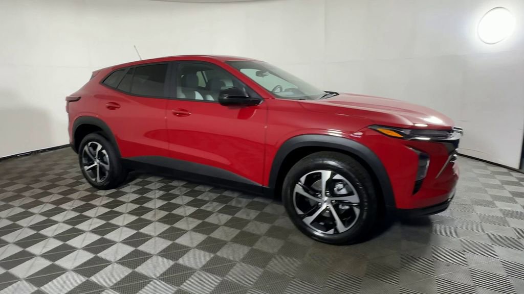 New 2026 Chevrolet Trax RS w/ Driver Confidence Package FWD image 2