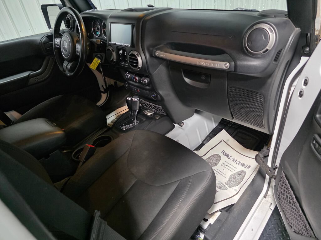 Used 2016 Jeep Wrangler Unlimited Sport AWD/4WD image 7