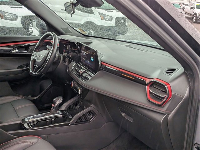 Used 2024 Chevrolet TrailBlazer RS w/ Driver Confidence Package image 36