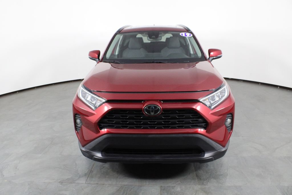 Used 2019 Toyota RAV4 XLE FWD image 12