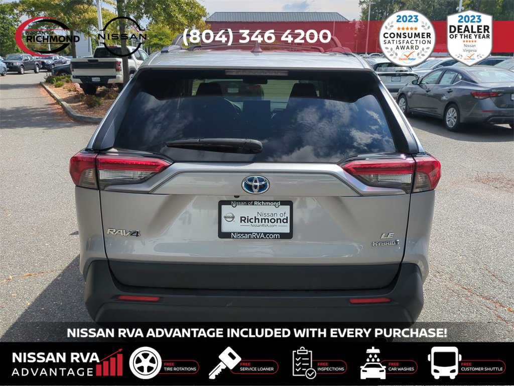 Used 2019 Toyota RAV4 LE image 6