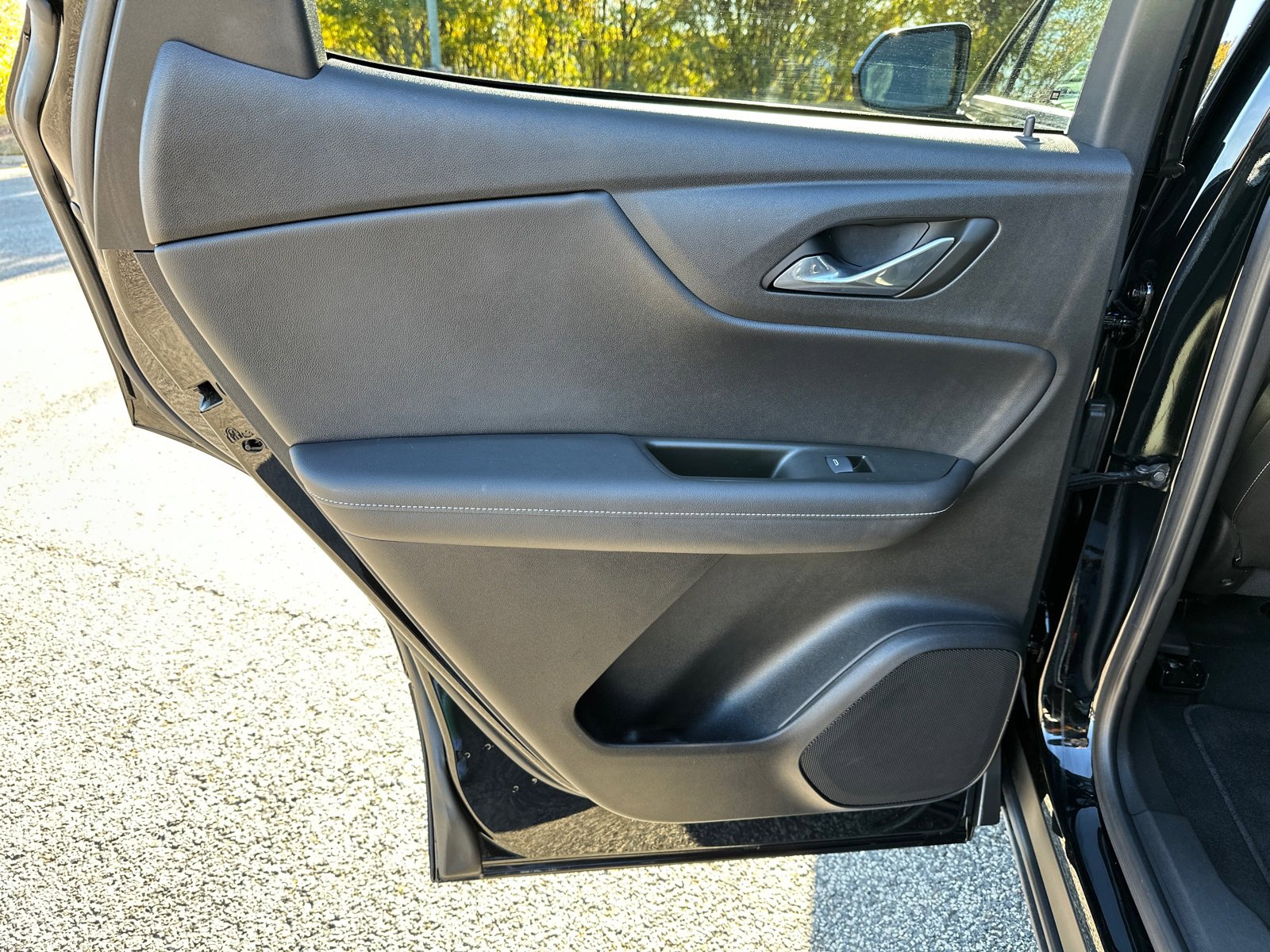 Used 2025 Chevrolet Blazer LT image 21